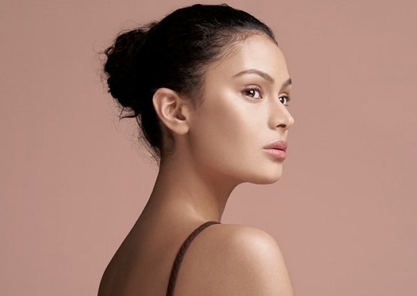 Healthy skin with Aavikuk foundation